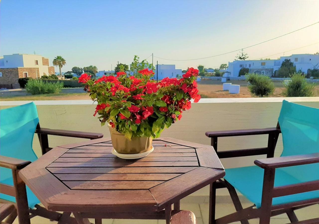 Joanna'S Rooms On The Beach Plaka  Exterior photo