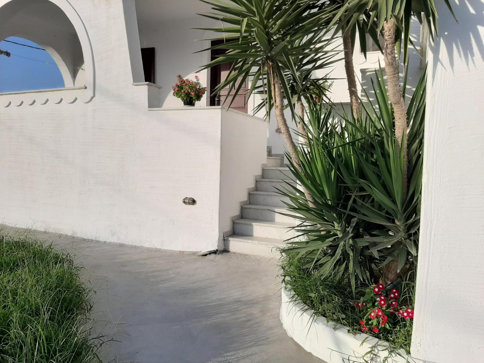 Joanna'S Rooms On The Beach Plaka  Room photo